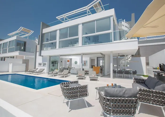 Nyaraló Haus In Pernera Mit Bi-fold Patio By Interhome