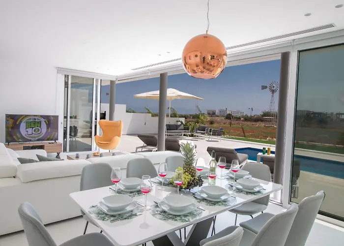 Haus In Pernera Mit Bi-fold Patio By Interhome *