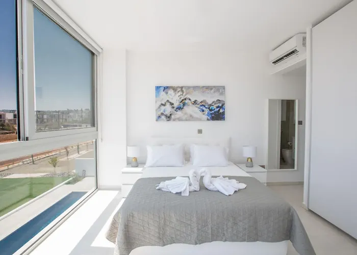 Haus In Pernera Mit Bi-fold Patio By Interhome Nyaraló Protarász