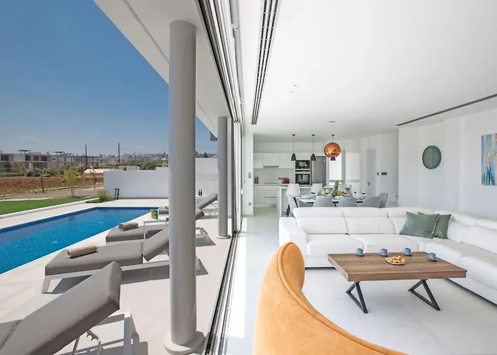 Haus In Pernera Mit Bi-fold Patio By Interhome