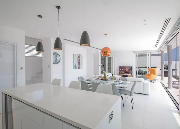 Haus In Pernera Mit Bi-fold Patio By Interhome *