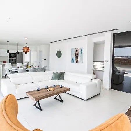 Haus In Pernera Mit Bi-fold Patio By Interhome *