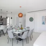 בית נופש Haus In Pernera Mit Bi-fold Patio By Interhome